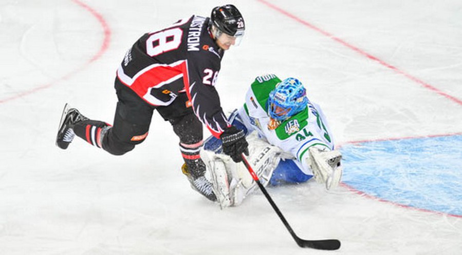 Раскачали арену #НаМаксимум! Плей-офф в Омске начался с победы