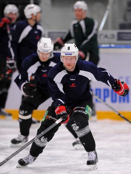 "Авангард" приступил к тренировкам в олимпийскую паузу