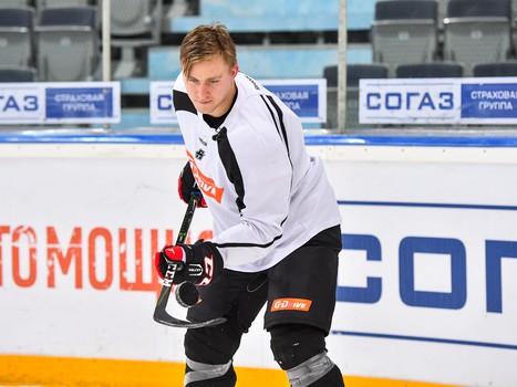 Рождественские игры "Авангарда": Пьянов vs Лемтюгов