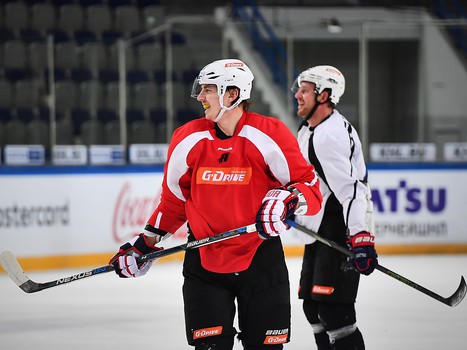 "Авангард" готовится к битве с амурскими "тиграми"