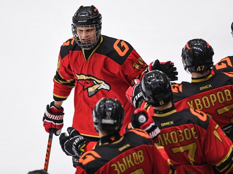 Четвертьфиналы Первенства ЮХЛ в Омске
