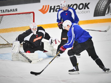 Раскатка "Авангарда" перед выездным матчем с "Нефтехимиком"