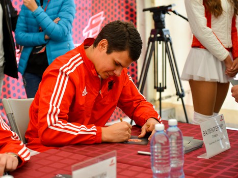 "Территория Авангарда". Часть 1. Площадь у "Арены Омск"