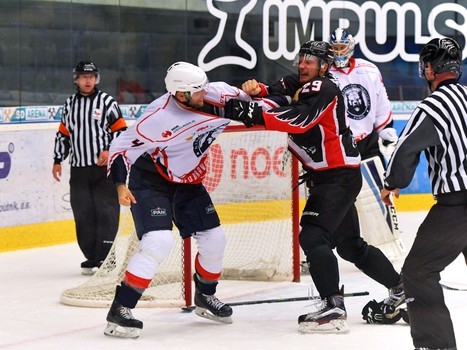 02.08.2016. "Авангард" - "Медвешчак" 0:1