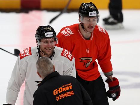 Тренировка «Авангарда» перед матчем с «Нефтехимиком»