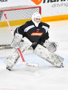 "Авангард" возобновил тренировки