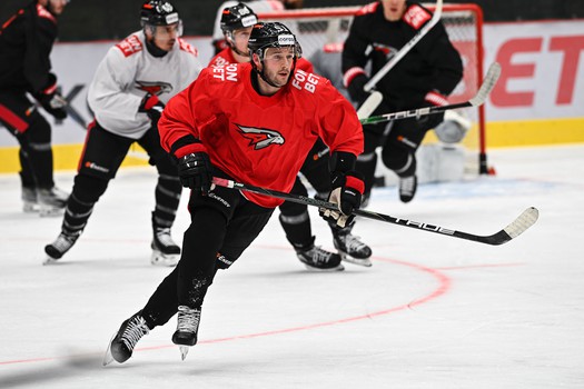 Тренировка «Авангарда» перед матчем с «Адмиралом»