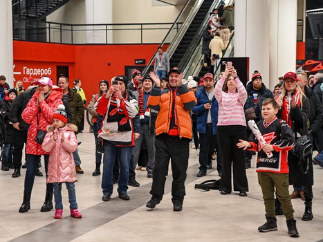 «Авангард» - «Нефтехимик» 4:3 Б. Вокруг матча