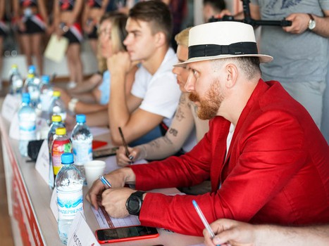 Кастинг в группу поддержки "Авангарда"