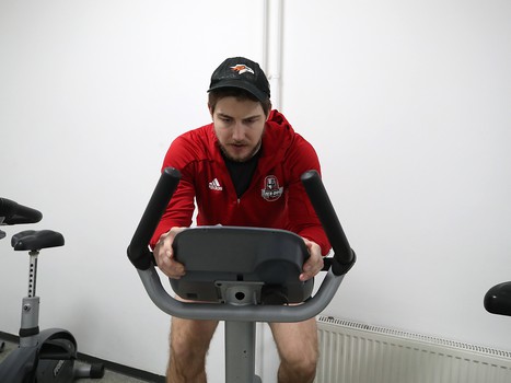 Тренировка «Авангарда» перед пятым матчем серии с «Ак Барсом»