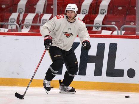 Раскатка «Авангарда» перед матчем в Челябинске