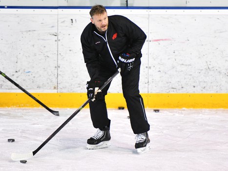 Раскатка "Авангарда" в Хомутове перед матчем с "Автомобилистом"