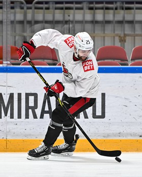 Тренировка «Авангарда» во Владивостоке