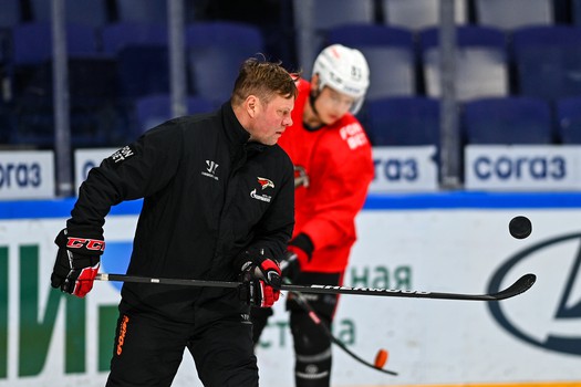 Тренировка «Авангарда» перед матчем в Казани