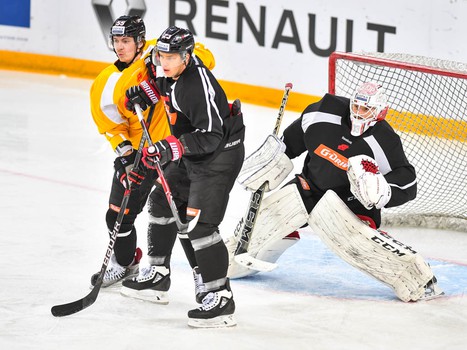 Раскатка "Авангарда" перед матчем с московским "Динамо"