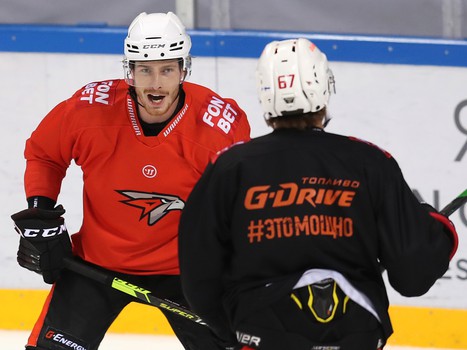 Тренировка «Авангарда» в Сочи