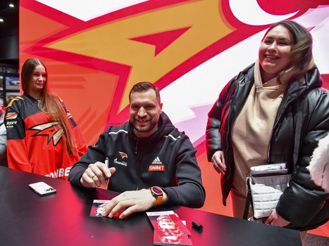 «Авангард» - «Барыс» 4:3. Вокруг матча