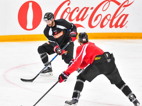 Раскатка "Авангарда" перед матчем с "Витязем"