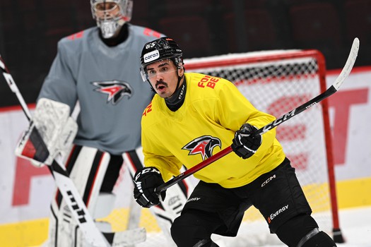 Тренировка «Авангарда» перед матчем с «Трактором»