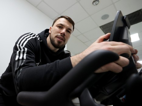 Тренировка «Авангарда» перед вторым матчем серии с «Ак Барсом»