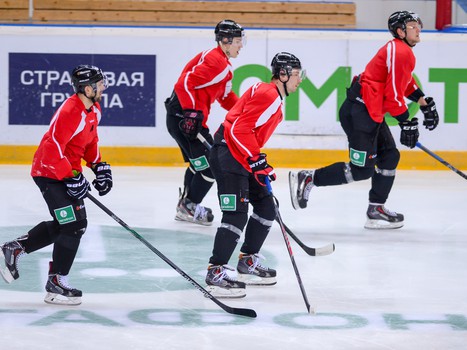 Открытая тренировка "Авангарда" для СМИ перед плей-офф