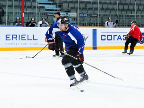 Раскатка "Авангарда" перед домашним матчем с "Йокеритом"