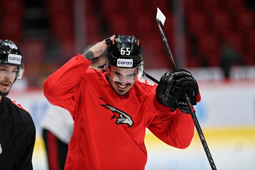 Раскатка «Авангарда» перед пятым матчем серии с «Сибирью»