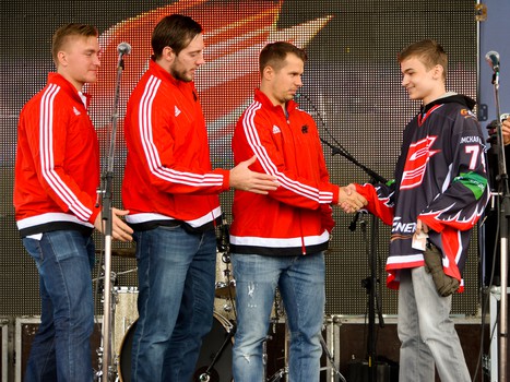 "Территория Авангарда". Часть 1. Площадь у "Арены Омск"