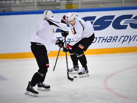 Тренировка "Авангарда" во Владивостоке перед матчем с "Адмиралом"