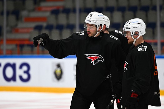 Тренировка «Авангарда» перед матчем в Хабаровске