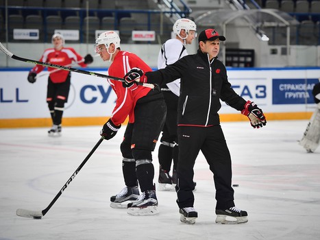 "Авангард" готовится к битве с амурскими "тиграми"