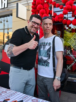 Первая вечеринка Буэнос Летос: Луи Робитайл