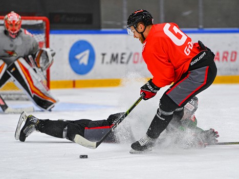 Тренировка «Авангарда» перед турниром Пучкова