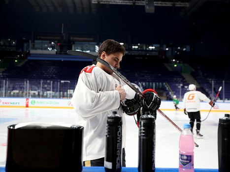 Тренировка «Авангарда» перед вторым матчем серии с «Ак Барсом»