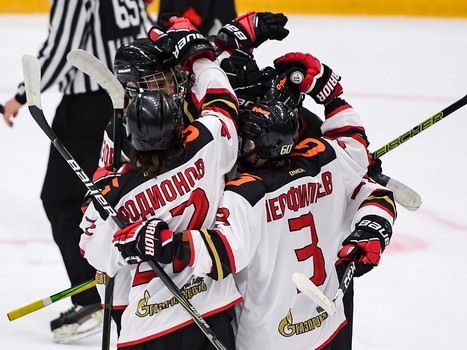 Пятый игровой день финала Первенства ЮХЛ в Омске