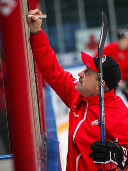 Открытая тренировка «Авангарда» для СМИ