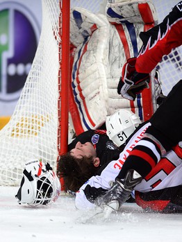 1/4 финала плей-офф МХЛ. Матч №3. "Омские Ястребы" - "Белые Медведи" 6:2