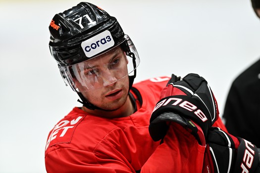 Первая ледовая тренировка «Авангарда»