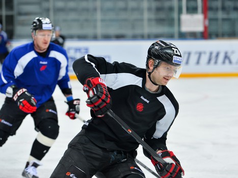 Раскатка "Авангарда" перед домашним матчем против рижского "Динамо"