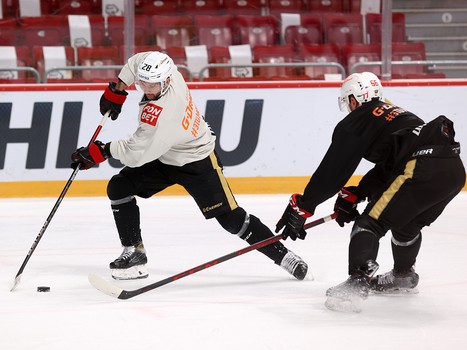 Раскатка «Авангарда» перед матчем в Челябинске