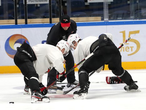 Раскатка «Авангарда» перед выездным матчем с московским «Динамо»
