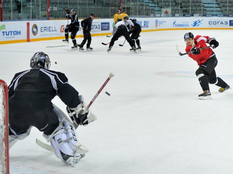Раскатка "Авангарда" перед матчем ХК "Сочи"