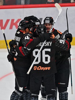 13.09.2025. «Авангард» - «Динамо» Мск 7:4