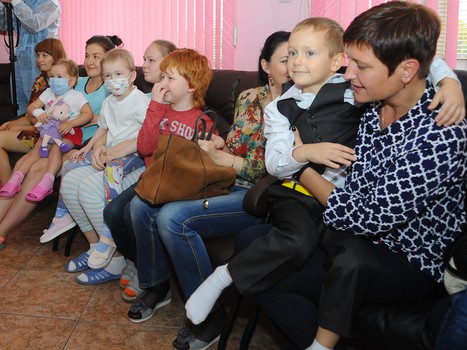 Фурх, Густафссон и Анелёв в гостях у юных болельщиков из ОДКБ