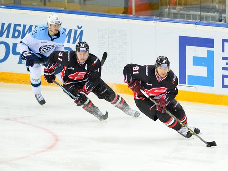 Наша атмосфера. Как поддерживали "Авангард" в сибирском дерби