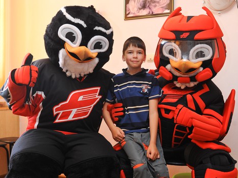 "Авангард" устроил праздник для юных болельщиков из ООДКБ