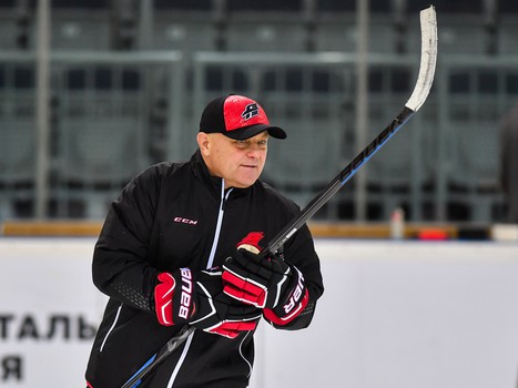 "Авангард" готовится к сибирскому дерби