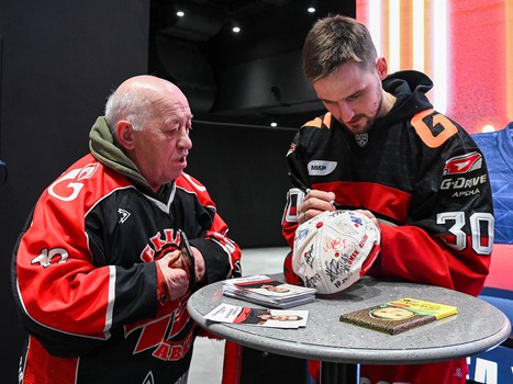 «Авангард» - «Сибирь» 7:2. Вокруг матча