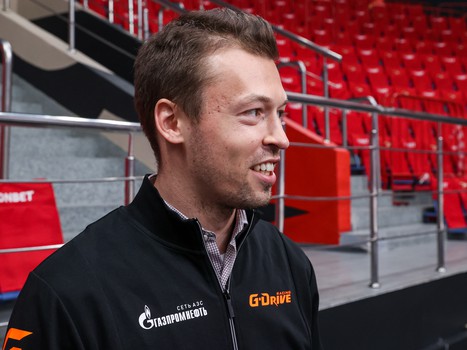 Даниил Квят на тренировке «Авангарда»