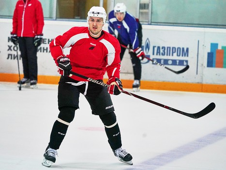 Первая тренировка Боба Хартли с "Авангардом"